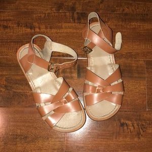 Saltwater sandals